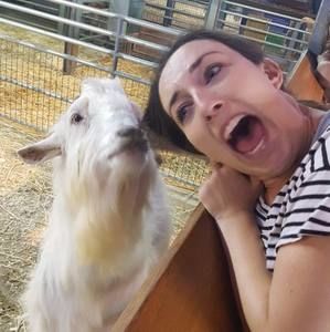 Meet your Posher, Maddie